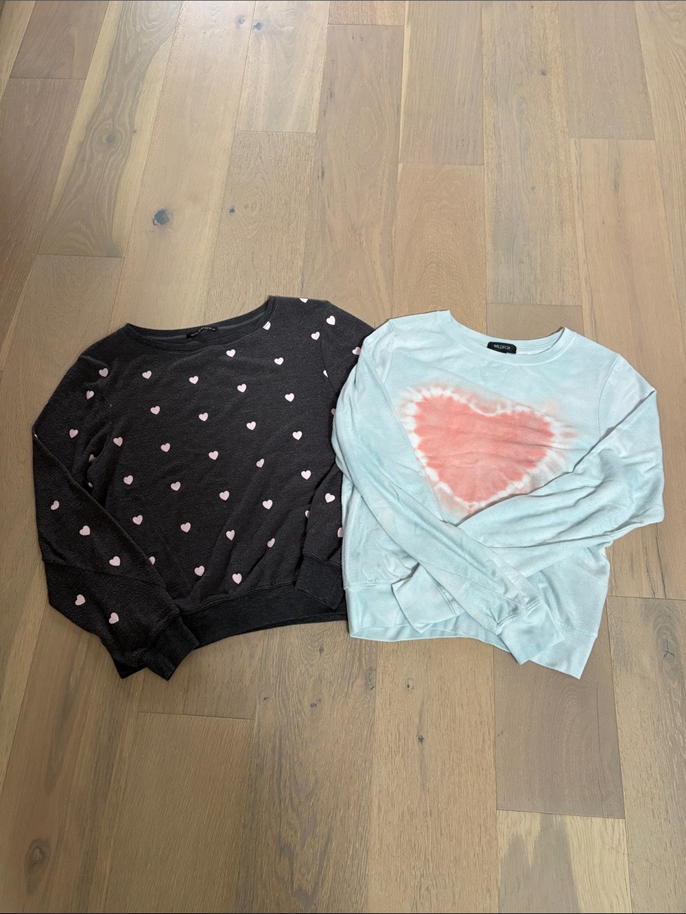 Wildfox XS Sweatshirt Duo - Dark Gray/Pink Heart Print & Mint Tie-Dye Heart